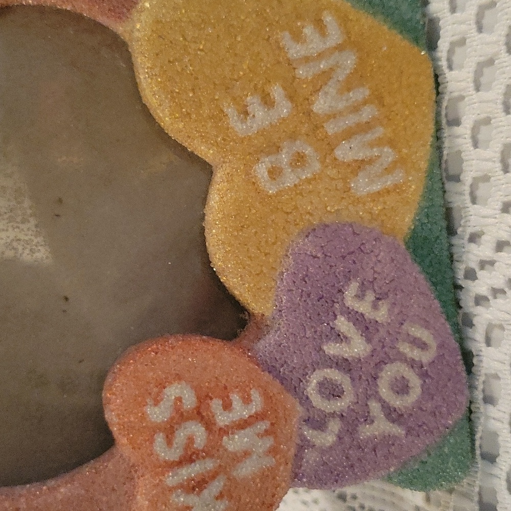 Valentine's Heart Frame - Picture 2 of 5